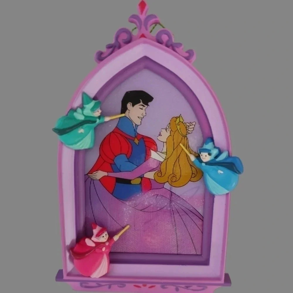 Hallmark walt disney sleeping beauty ornament 2001 - Picture 5 of 7